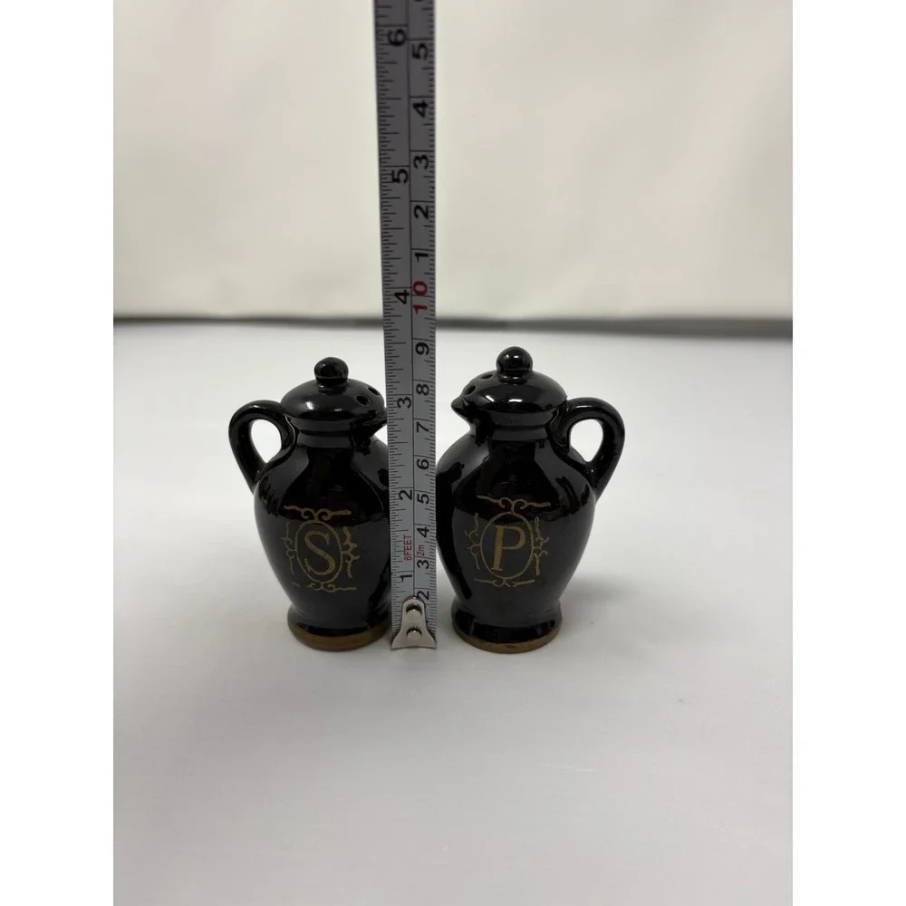 Vintage Redware Pottery Black Pitchers Salt and Pepper Shaker Set‎